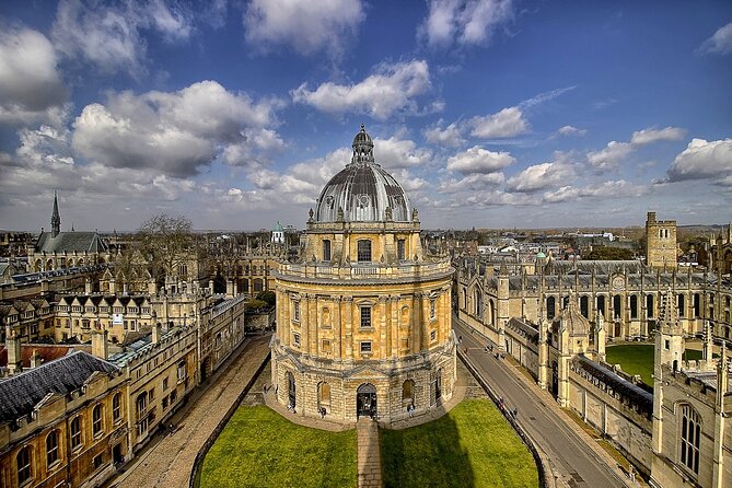 Oxford University Private Walking Tour With a Professional Guide - Customer Feedback and Host Response