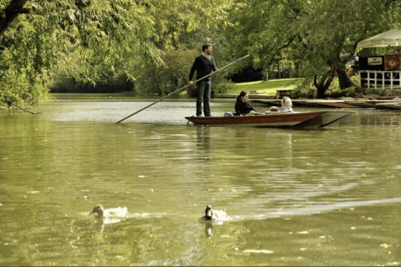 Oxford University : Punting - Why This Tour Stands Out
