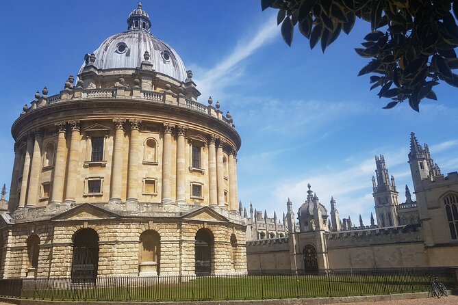 Oxford University Virtual Walking Tour - Famous Landmarks and Architecture