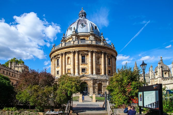 Oxford University Walking Tour En Español. - Exploring Oxfords Oldest College