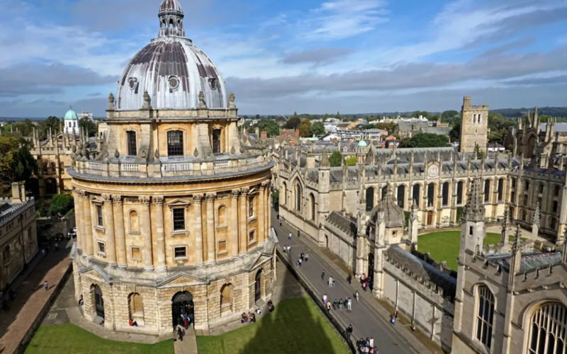 Oxford University Walking Tour without New College - The walk and what you can expect