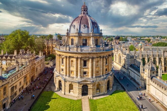 Oxford: Walking & Punting Tour W/Opt Christ Church Entry - Select Participants and Date