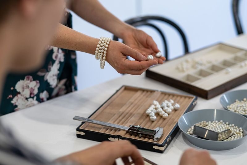 Oyster Cruise Shell to Showroom Experience - The experience in a few points