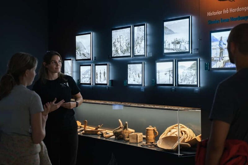 Øystese: Aquaculture Exhibition Guided Tour - Good To Know