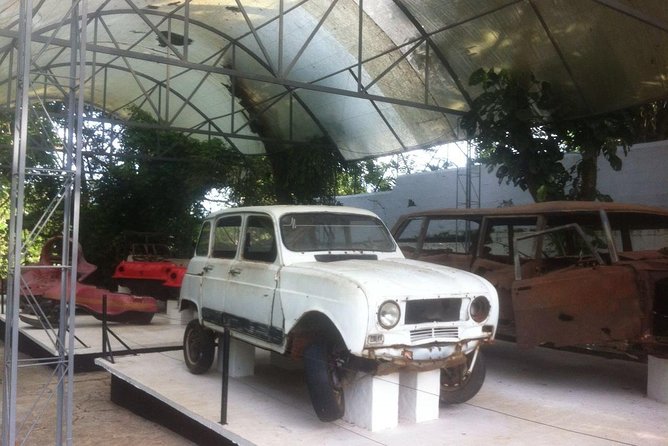 Pablo Escobar Hacienda Napoles Private Full Day Tour - Tour Overview