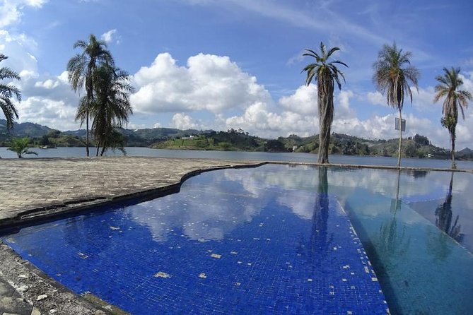 Pablo Escobar TOUR - Private and Affordable TOUR - the New Colombia - Exclusive Guide Experience