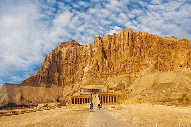 Package From Hurghada to Luxor (Balloon- West Bank – East Bank –Entrance Fees) - Operator Details