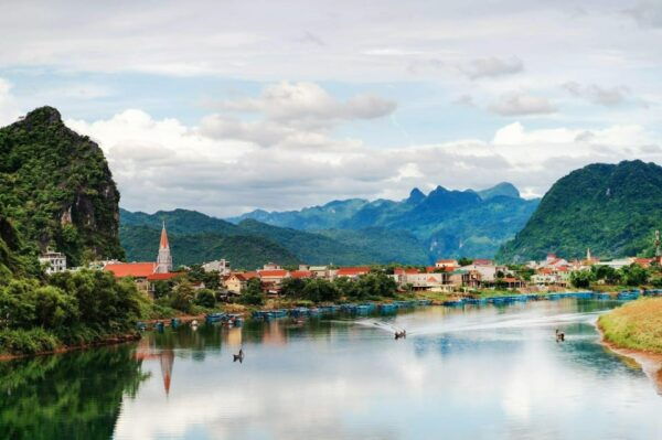 PACKAGE PHONG NHA 2 DAY 1 NIGHT (GROUP TOUR) FROM DONG HOI - What to Bring