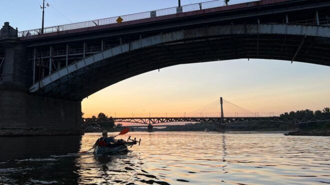 Packrafting Kayaking Guided Tour Vistula River Warsaw Poland - Group Size and Instructor Details