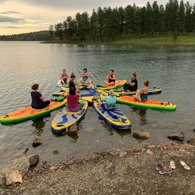 Pactola Lake: Private Kayak or Paddleboard Experience - Experience