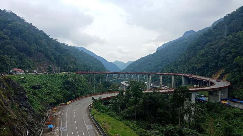Padang: 3-Day Bukittinggi Tour with Meals and Hotel - In-Depth Look at the 3-Day Bukittinggi Tour