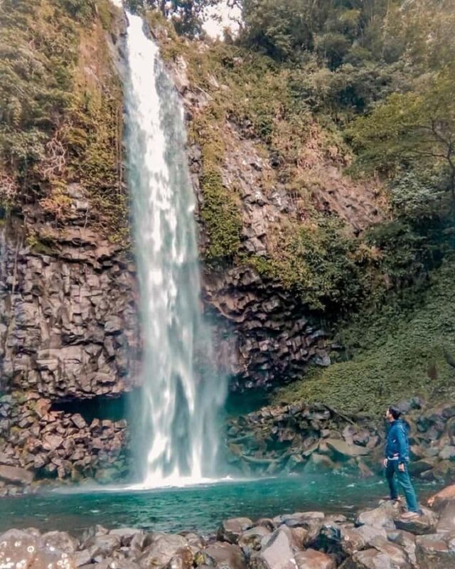 Padang: 4-Day Hidden Waterfalls & Wilderness Tour - Padang: 4-Day Hidden Waterfalls & Wilderness Tour — An Authentic Adventure in West Sumatra