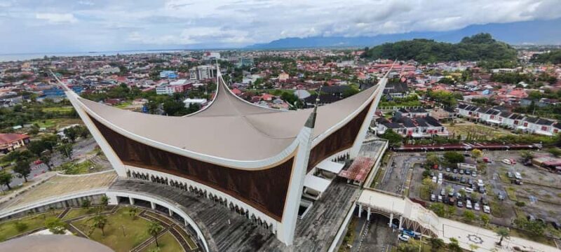 Padang: Padang City Heritage Tour History, Myths & Views - Discovering Padang’s Cultural Heart