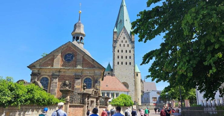 Paderborn: Old Town Highlights Self-guided Tour - Tour Overview