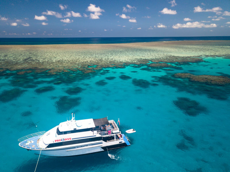 PADI 3-Day/2 Night Liveaboard Trip - Cabin comfort, meals and the gear you get