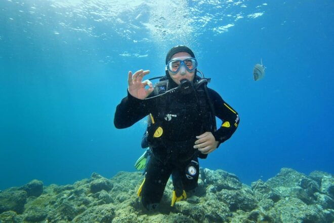 PADI ADVANCED OPEN WATER DIVER - Instructor and Experience