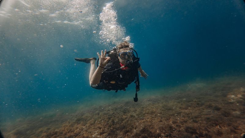 PADI Diving in Nha Trang with Sailing Club Divers - The Price and What It Covers
