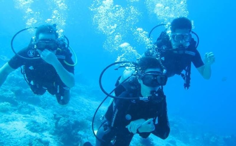 PADI Open Water & Advanced Open Water Course at Semporna in Sabah - A Semporna course built around certification