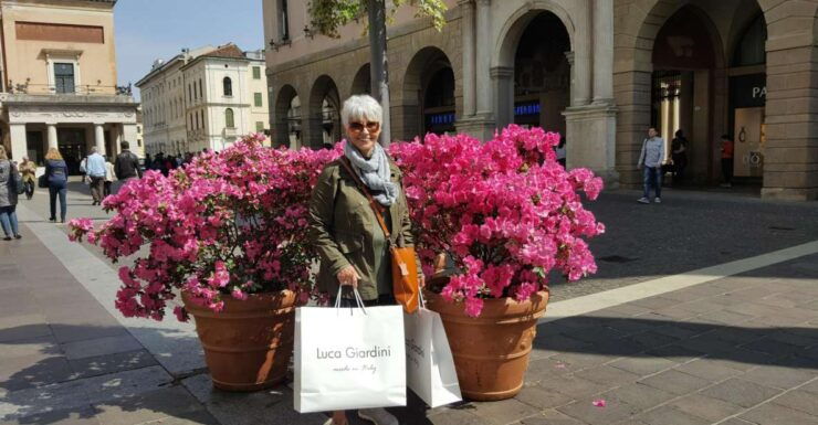 Padova: Guided Shopping Walk - Group Size and Availability