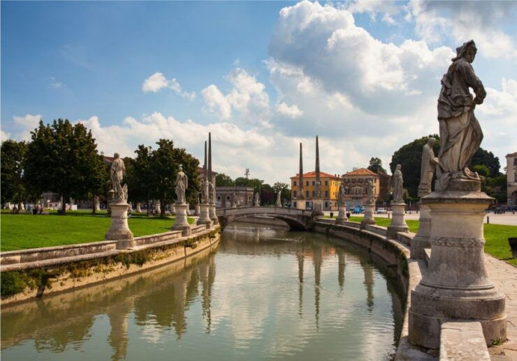 Padova: Must-See Landmarks & Attractions Self-Guided Tour - Overview of Padovas Top Landmarks