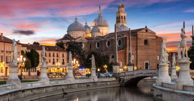 Padua: Self-Guided Walking Tour of the Historical Center - Full Description of Padua