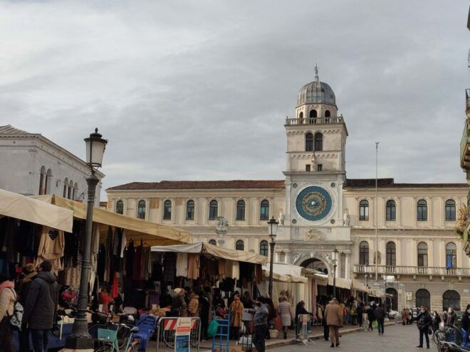 Padua: Self-Guided Walking Tour of the Historical Center - Participant and Date Selection