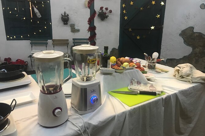 Paella and Salmorejo 2-Hour Cooking Class in Córdoba - Enjoy Meal With Local Wine
