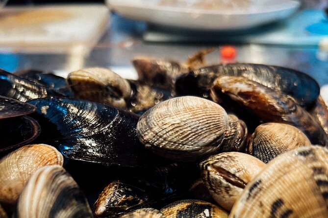 Paella Barcelona: Market Visit, Tapas, Sangria and Paella Class - Flexible Excursion Options