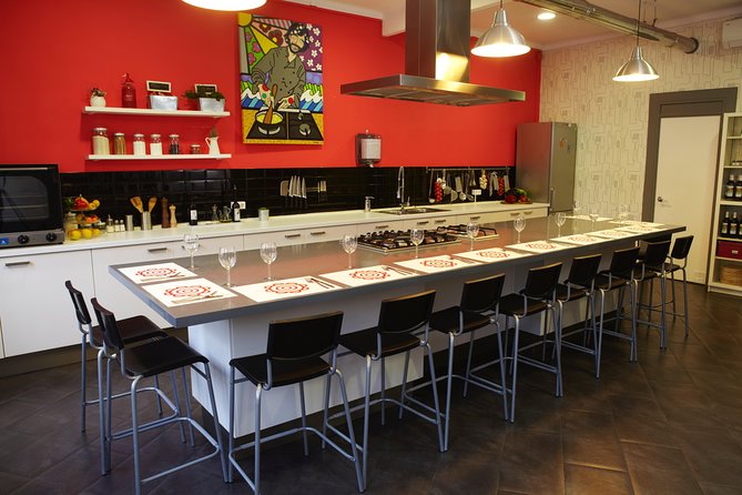 Paella Class Overviewing Las Ramblas & Boqueria Market at Barcelona Cooking - Wine Tasting and Menu Adaptation