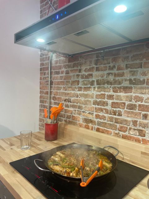 Paella Cooking Class With Sangria in Bilbao - Activity Details