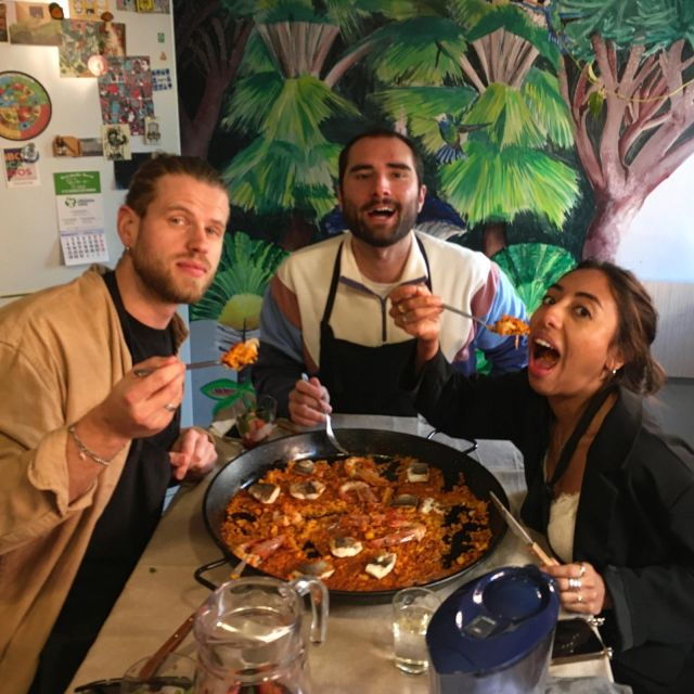 Paella Cooking Experience Near the Center of Valencia - Meeting Point