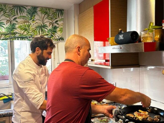 Paella Cooking Experience Near the Center of Valencia - Booking Information
