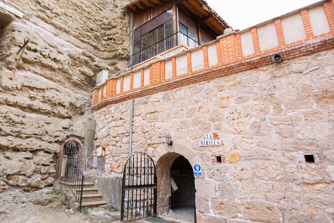 Paella, Olive Oil, Wine & Relax in Rural Estate Outside Madrid - Unwind and Relax in a Tranquil Estate