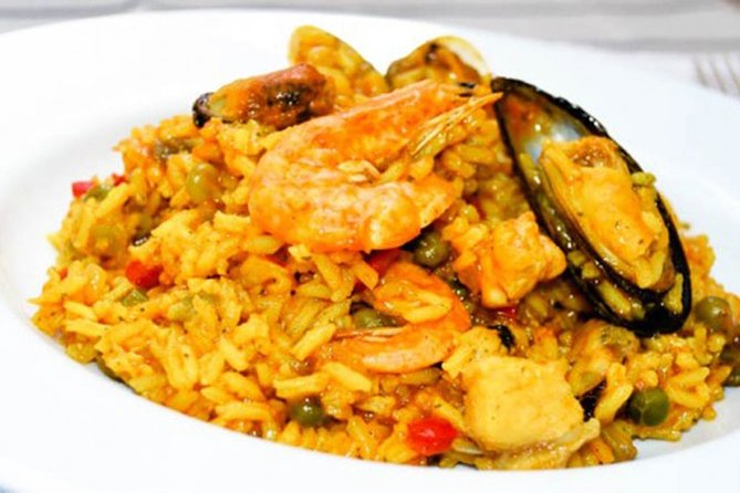 Paella With 1 Lt of Sangria at Restaurante America - Specialties and Ingredients