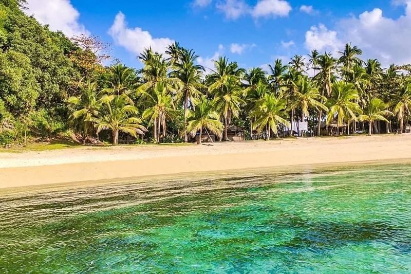 Pagbilao Beach with Biliran Sandbar and Island Hopping Tour - Lunch, cottage time and the sunflower-field add-on