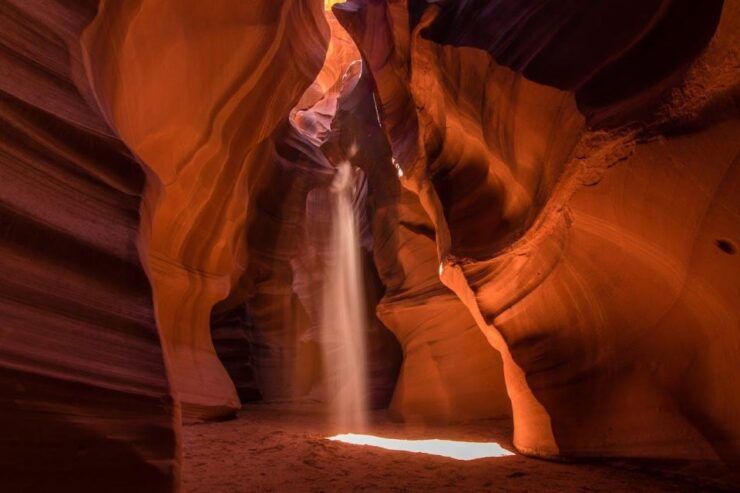 Page: Lower Antelope Canyon Walking Tour With Navajo Guide - Experience Description