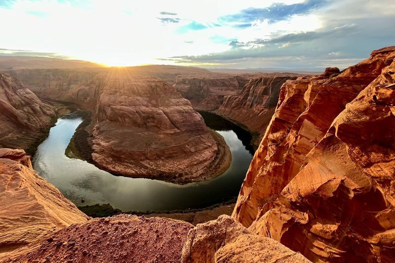 Page: Secret Antelope Canyon and Horseshoe Bend Tour - A slot canyon and a river bend in one outing
