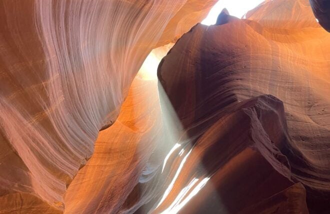 Page: Upper & Lower Antelope Canyon Combo Day Trip - Lower Antelope Canyon Hike