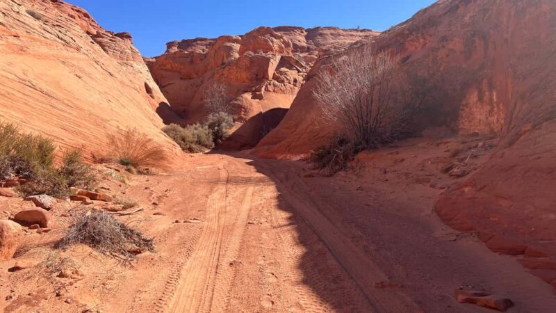Page: Wind Castle Canyon Tour with Navajo Guide - Discovering Wind Canyon: A Unique Arizona Treasure