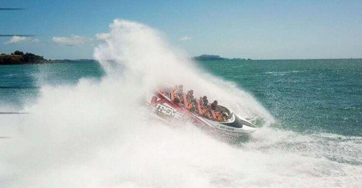 Paihia: Bay of Islands 30-minute Adventure Jet Boat Trip - Experience