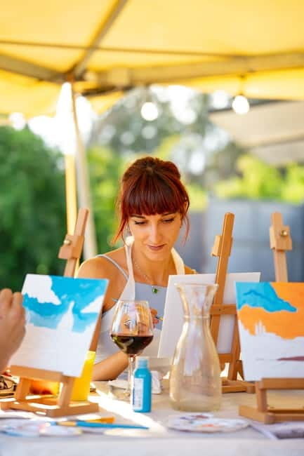 Paint and Drink Florentine Hills - Food and Drink: A Tasty, Social Element
