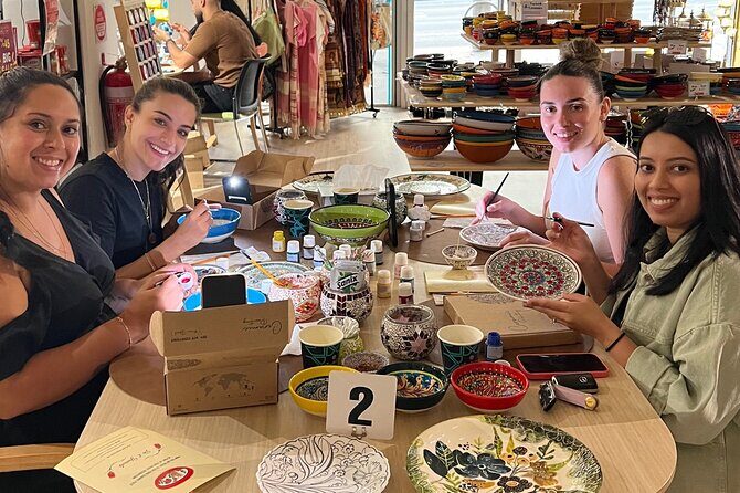 Paint and Sip Classes Brisbane: Ceramic Plates & Bowls - The Itinerary: What’s Involved?