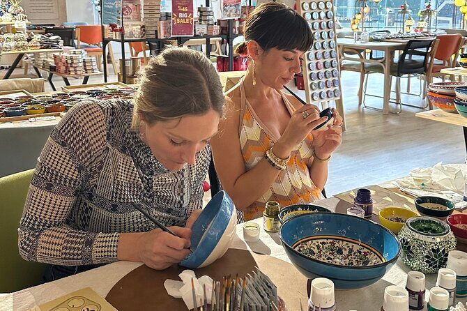 Paint and Sip Classes Brisbane: Ceramic Plates & Bowls - FAQ