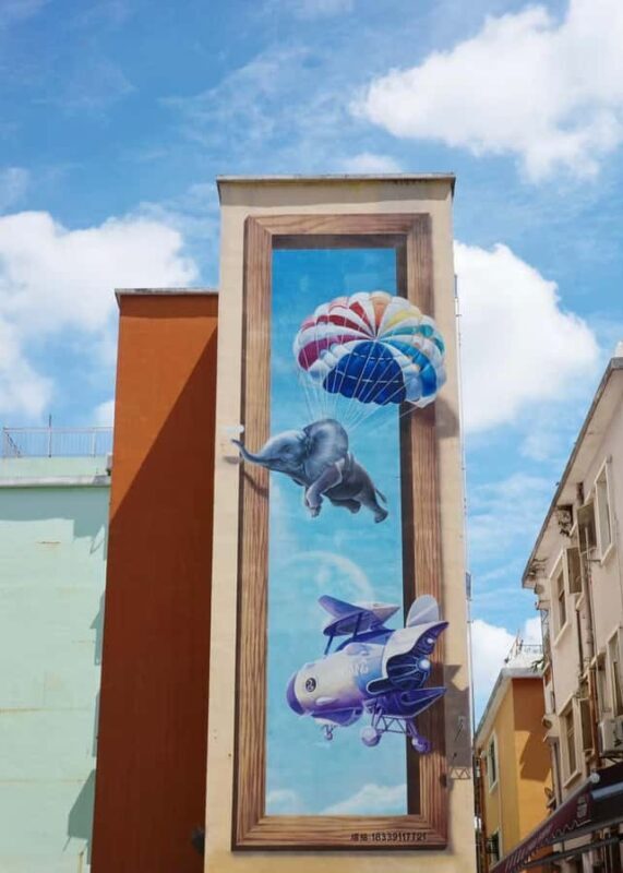 Paint & Explore: Shenzhen Dafen Oil Painting Village 3H Tour - Exploring Dafen Oil Painting Village: A Visual Feast