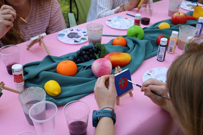 Paint Tiny Canvases in Forsyth Park - Who Should Consider This Tour?