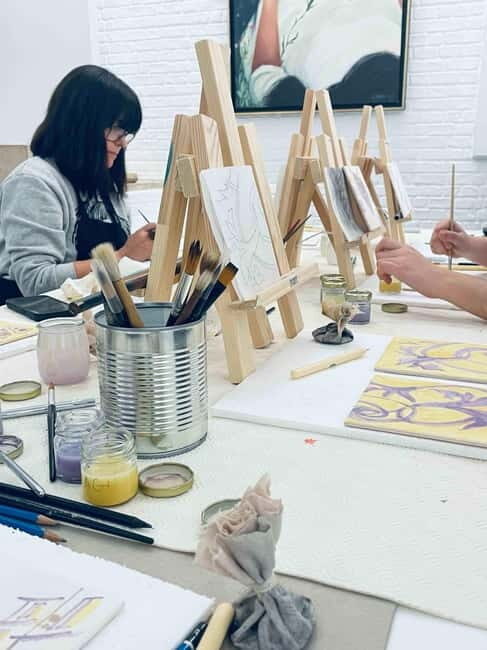 Paint Your Tile and Create Your Unique Piece in an Art Gallery in Lisbon - Good To Know