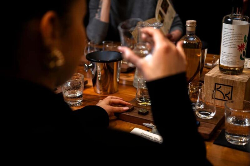 Pairing workshop in Paris: gin, whisky, and chocolate - A closer look at the experience