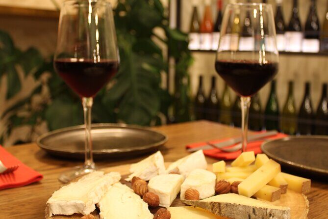 Pairings between French wines and cheeses, including champagne - FAQs