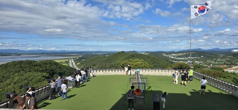 Paju Museum Hei & Unification Observatory & Byukchoji Gardens Tour - Four hours at Paju Premium Outlets