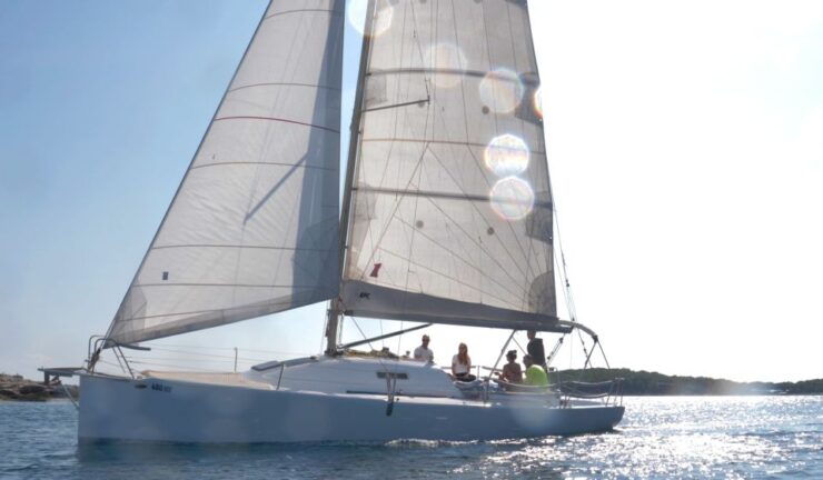 Paklinski Islands: Hvar Half-Day Morning Sailing Tour - Tour Duration and Starting Information
